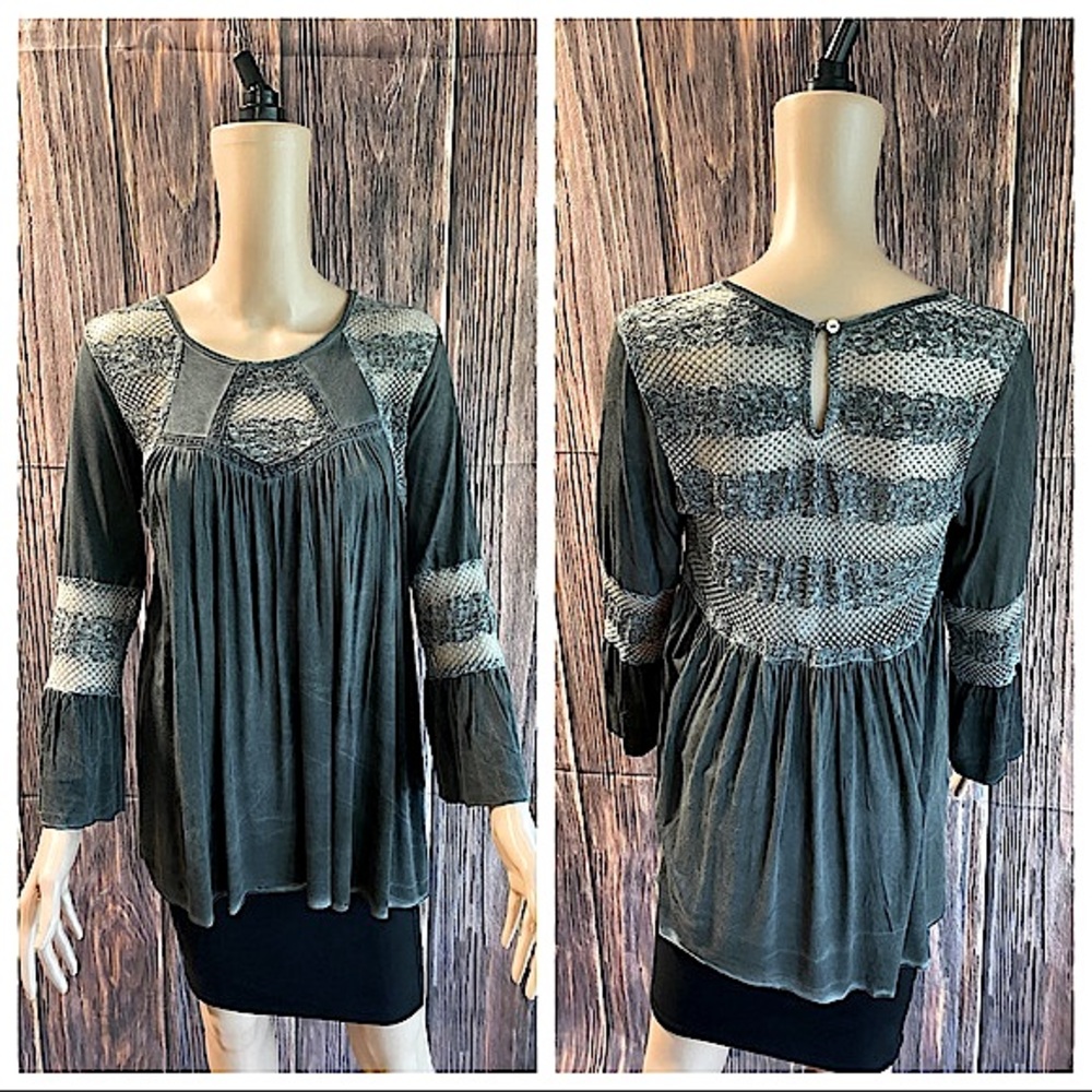 POL size small flowy boho lace long sleeve gray blouse soft stretch comfy